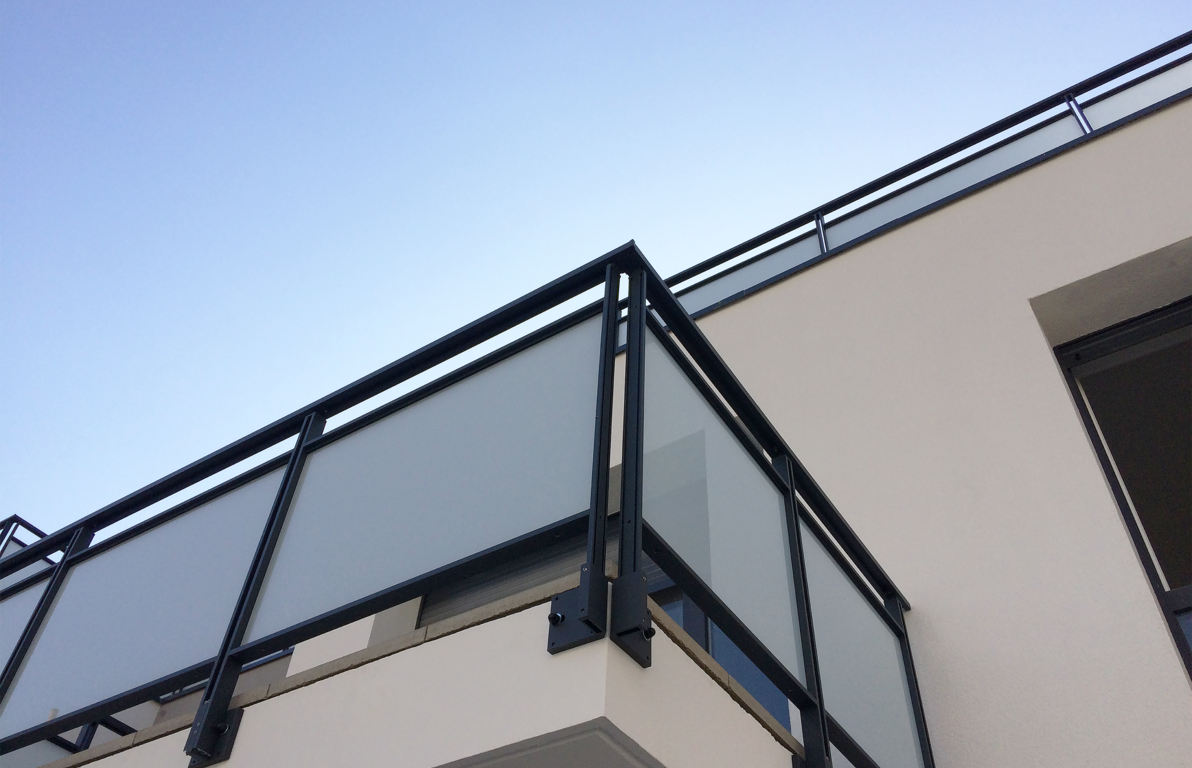 Glazed panels under intermediate rail