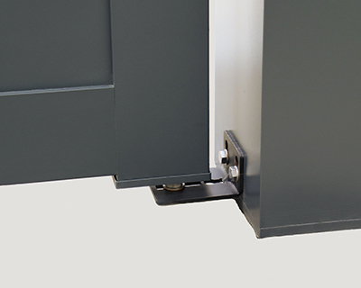 Low hinge RAL 9005