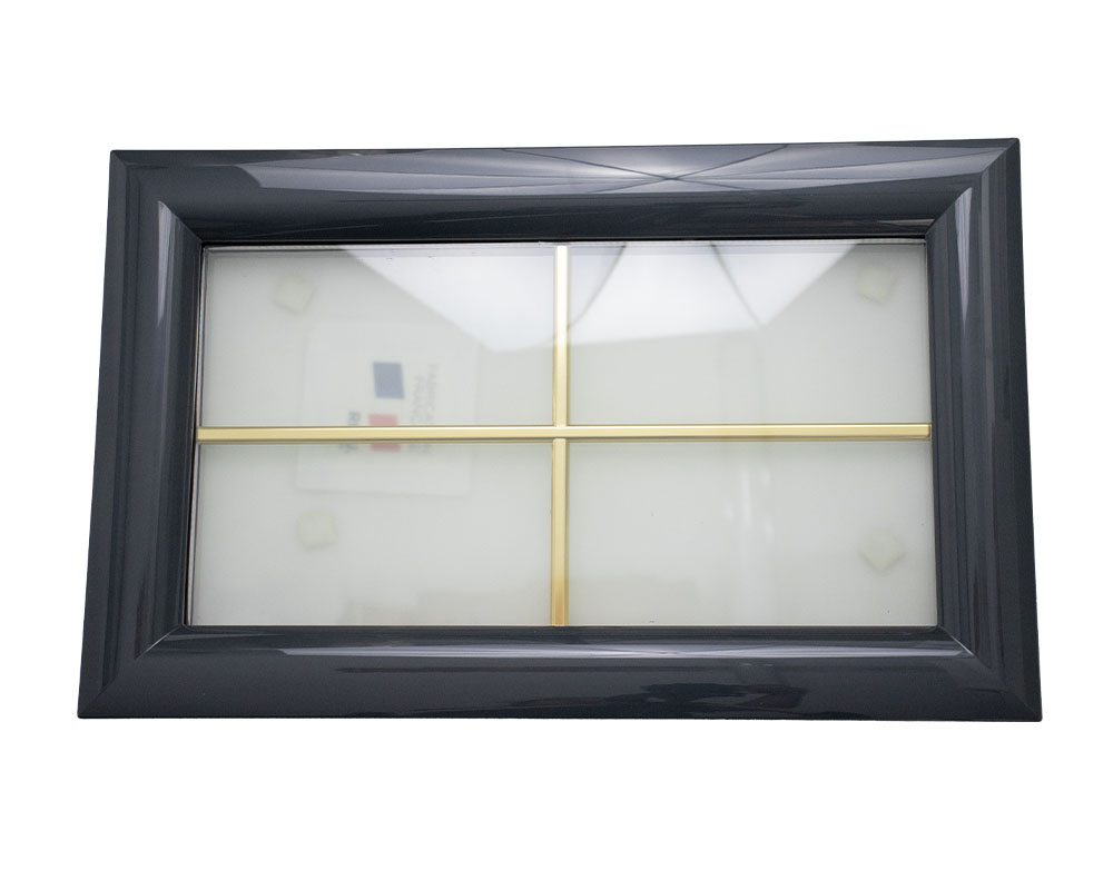 Hublot Cassette - RAL7016 - Vitrage 4/10/33.2 - OPALE & Motif CROIX Laiton